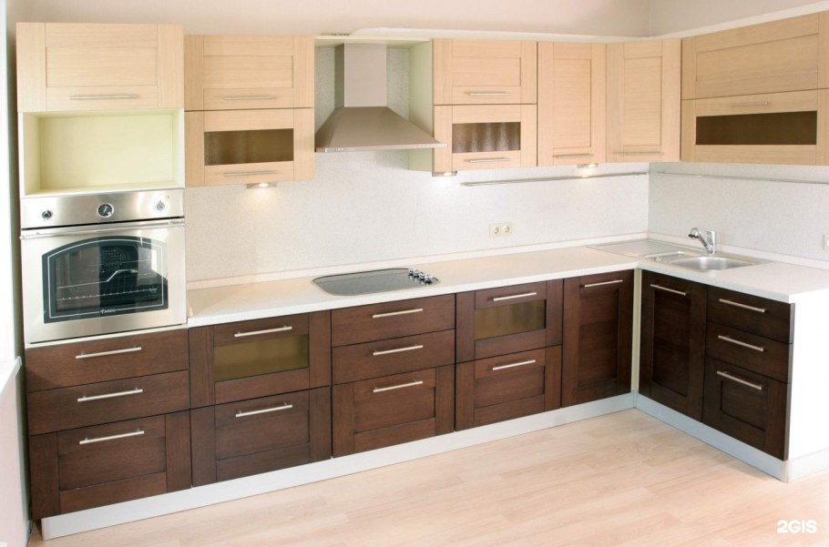 Кухонные фасады верх светлый низ темный