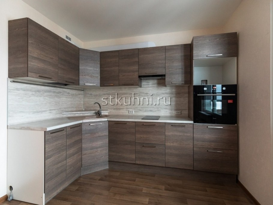 Кухни белый верх темный низ под дерево