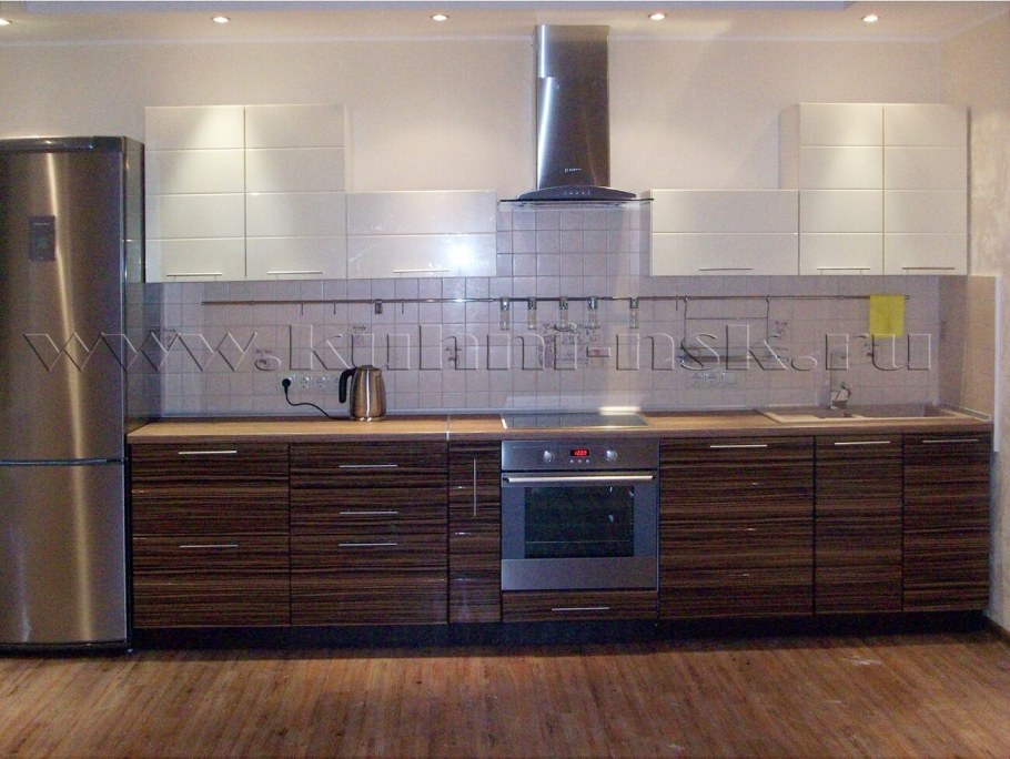 Кухня низ зебрано верх ваниль