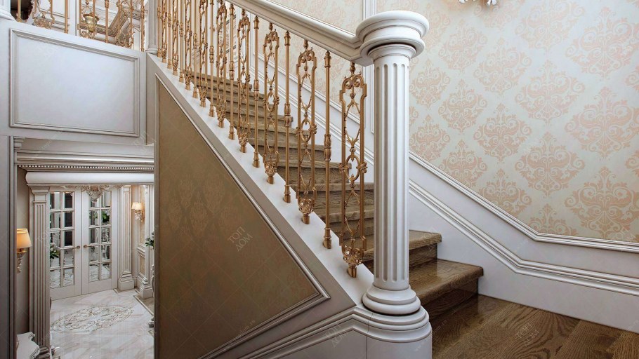 Молдинги вдоль лестницы