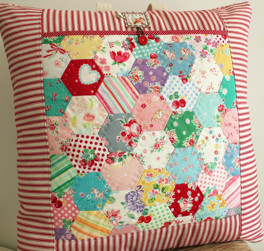 Лоскутные подушки для вдохновения