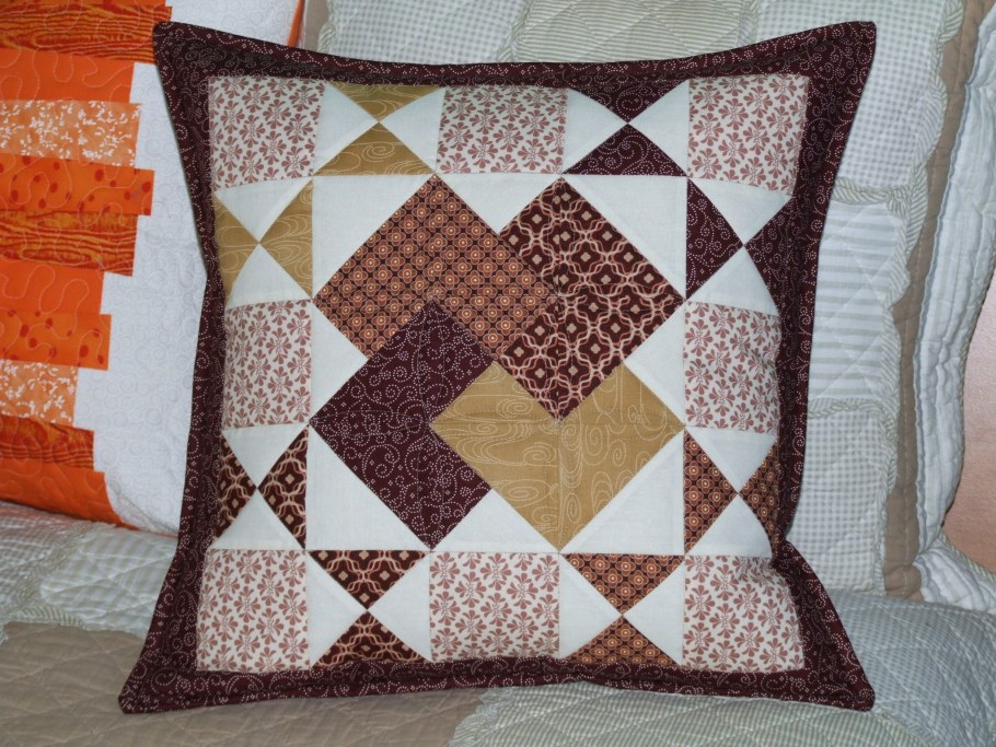 Подушки в стиле пэчворк