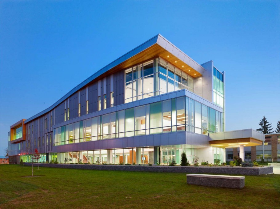 Школы Канады архитектура фасады