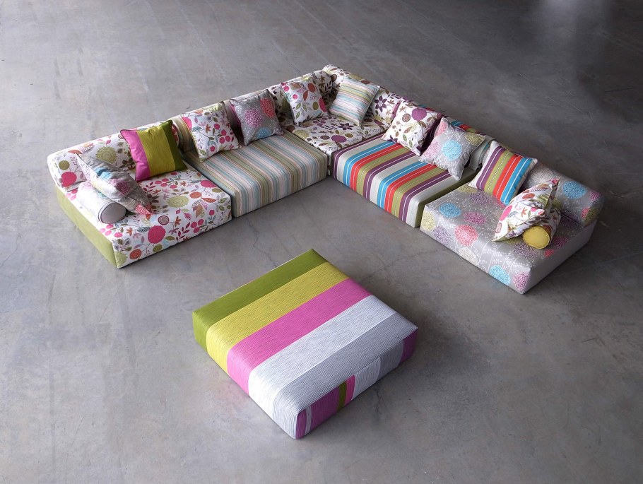 Бескаркасный модульный диван