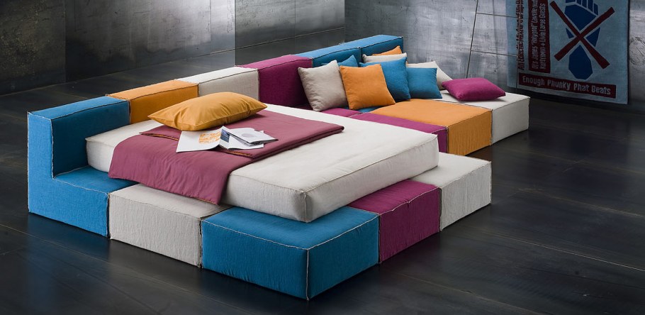 Бескаркасный диван трансформер