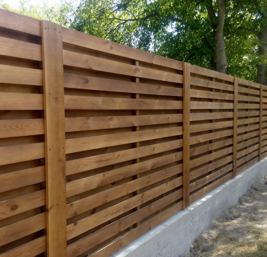 Забор жалюзи деревянный