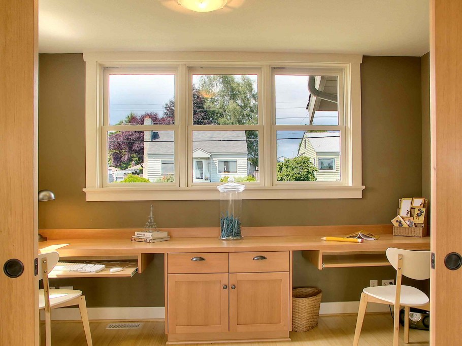 Столешница у окна в детской икеа