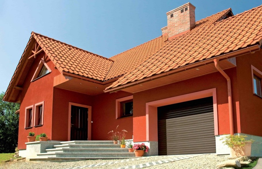 Окрашенный фасад дома