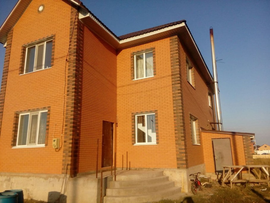 Коттедж 2 этажа персик