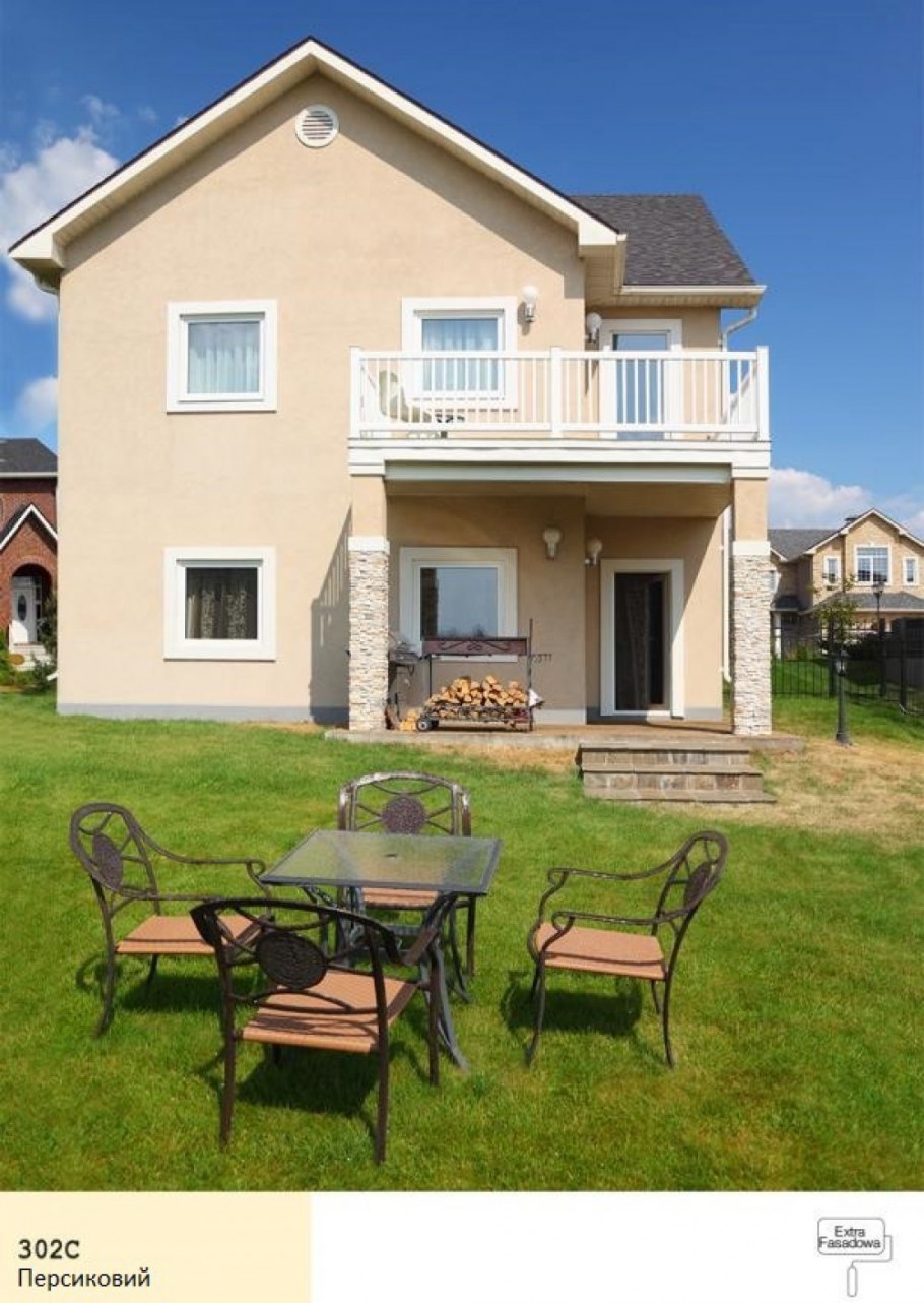 Дом кофейного цвета фасад