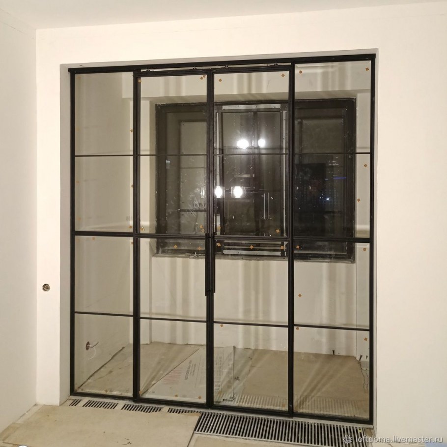 Раздвижная перегородка гармошка в лофте