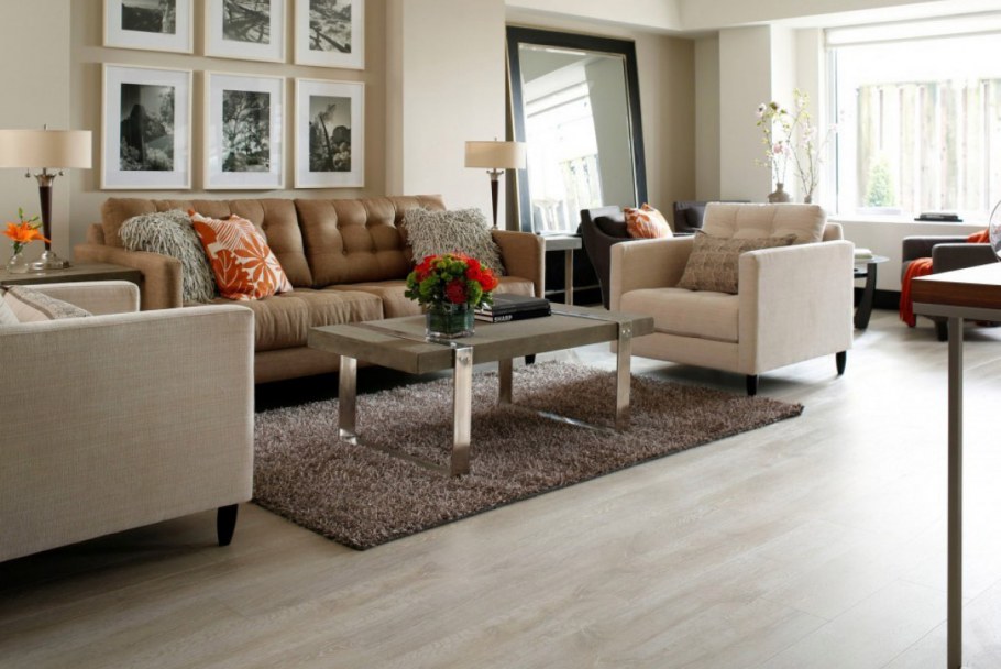 Деревянный пол на кухне