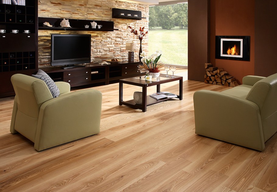 Бежевая стена