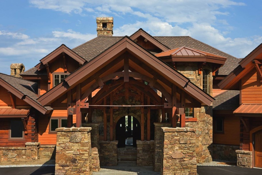 Крыльцо в альпийском стиле