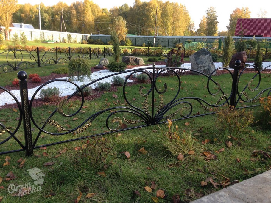 Кованые газонные ограждения