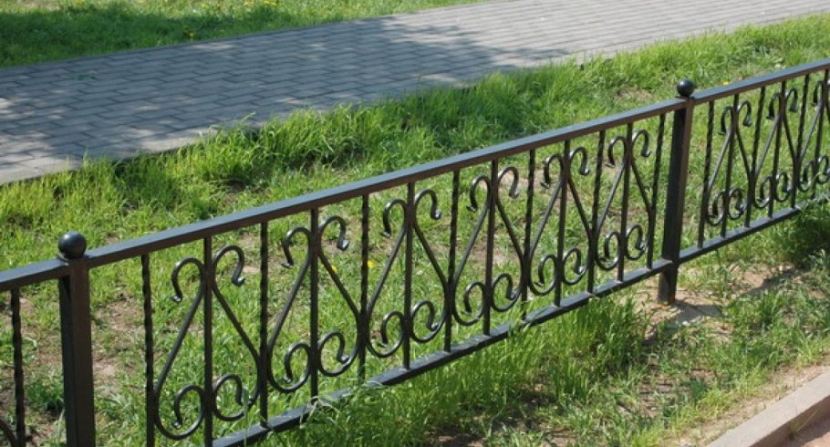 Ограждение палисадника из металла