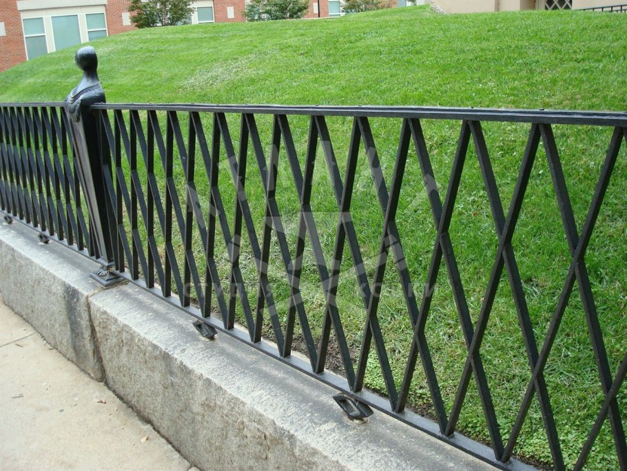 Ограждение сквера