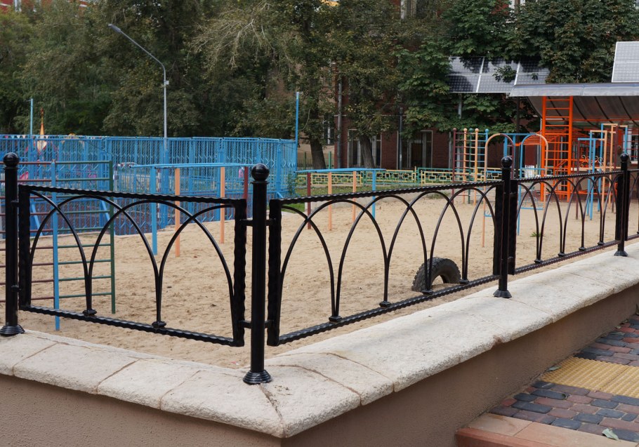 Кованые ограждения для клумб