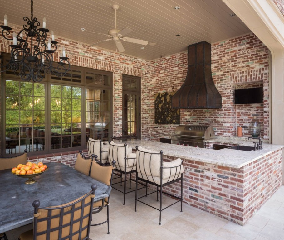 Беседка с мангальной зоной в стиле лофт