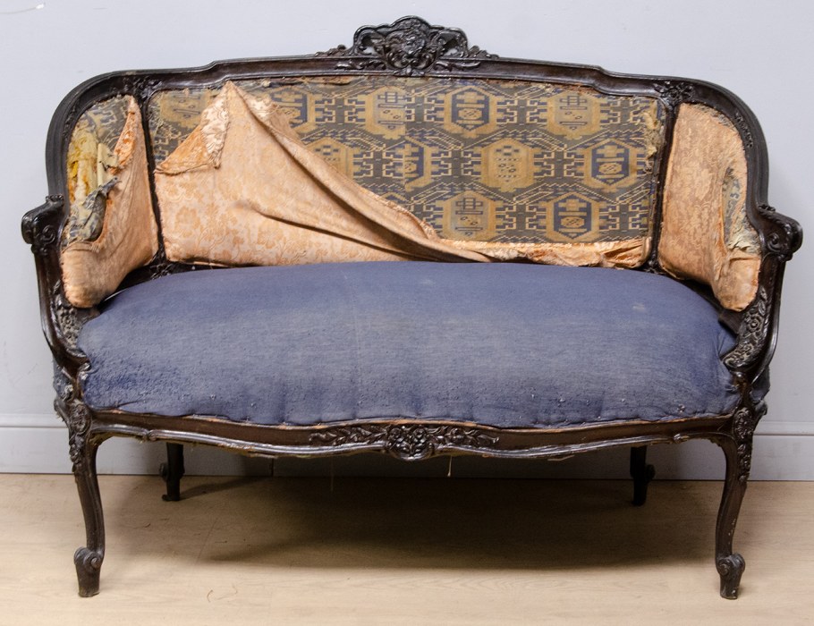 Диван 19 века