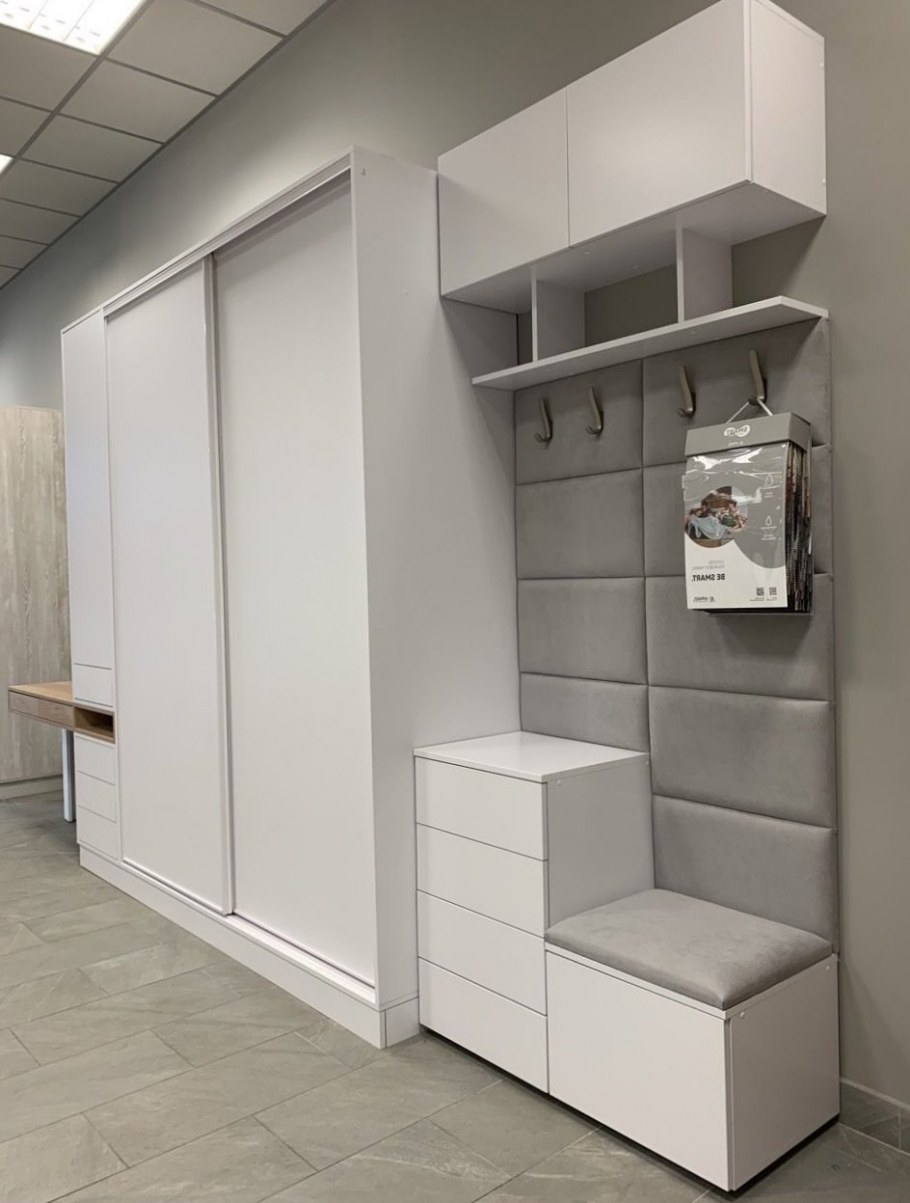 Современные шкафы в прихожую