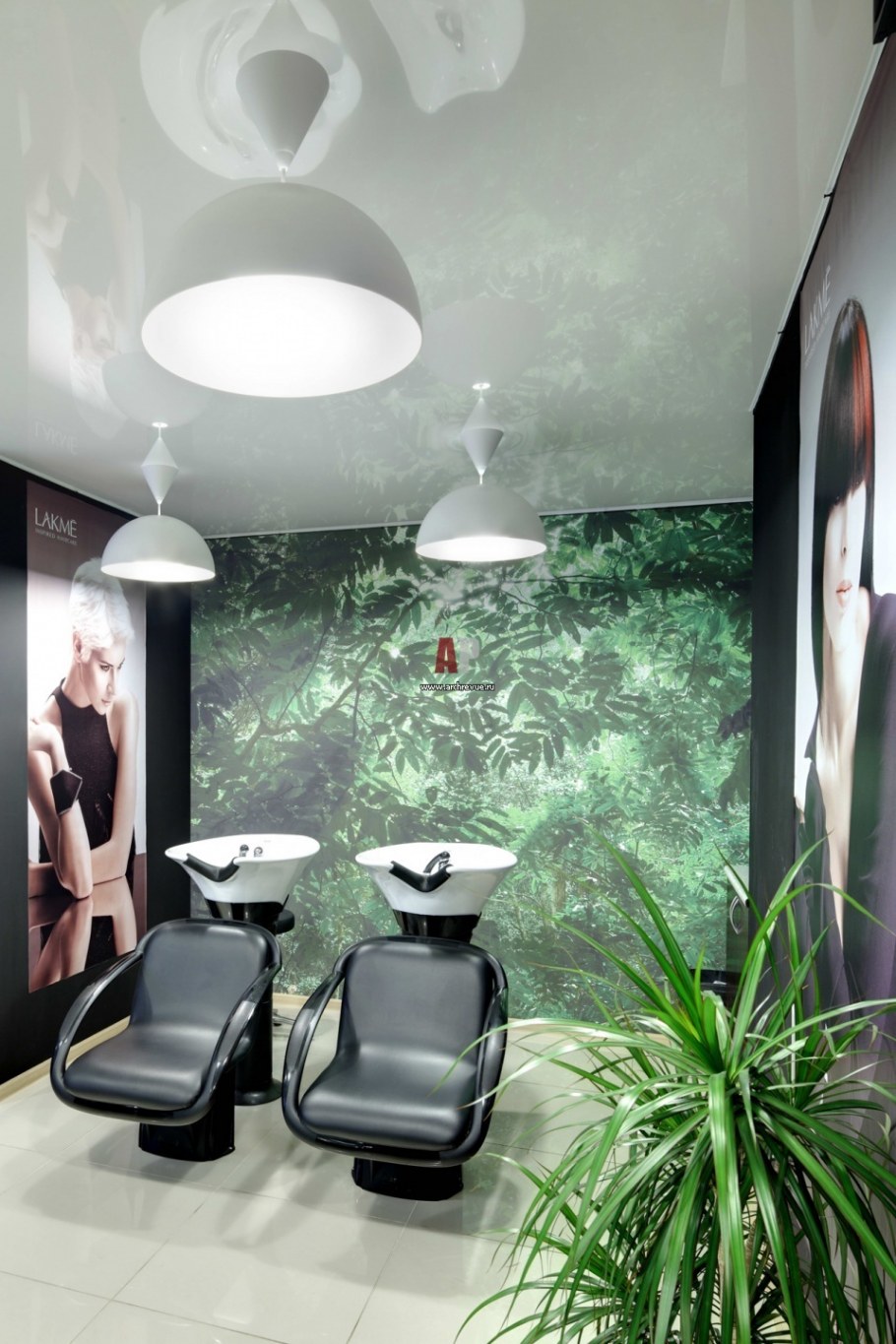 Парикмахерская в зеленом цвете