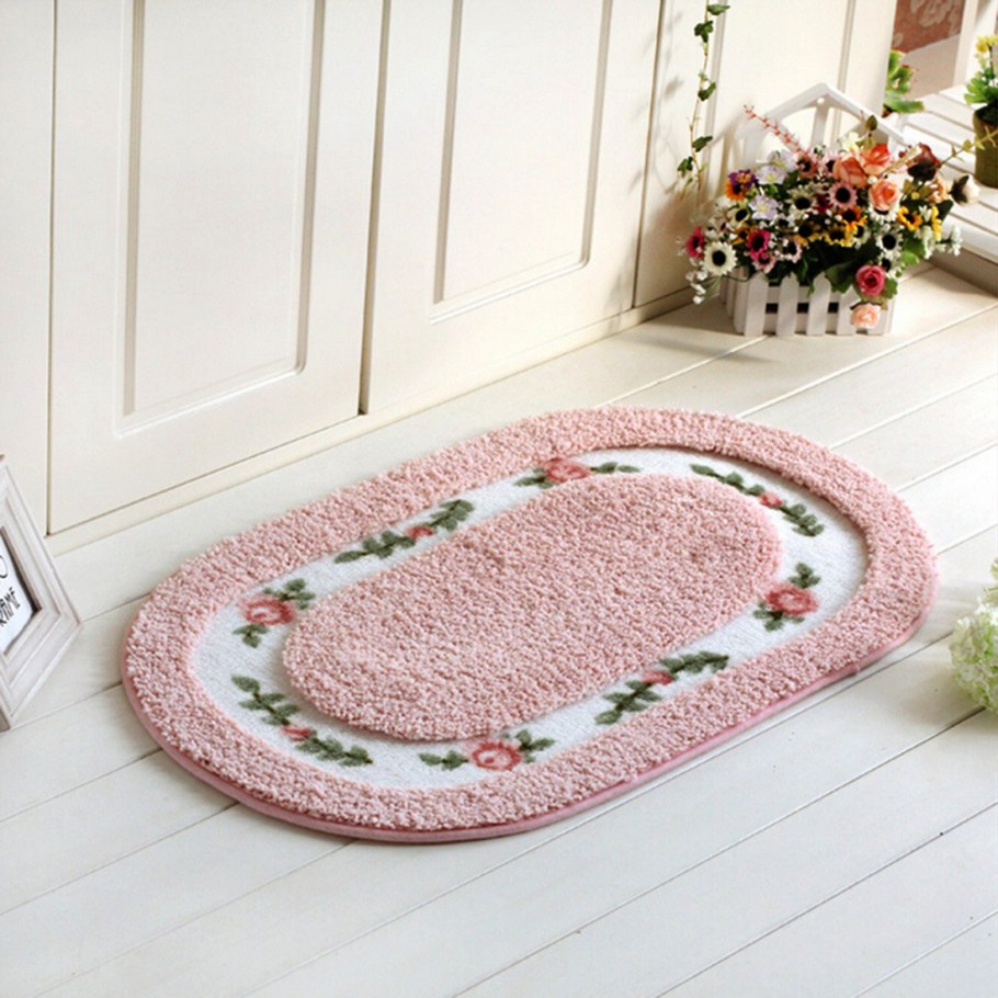 Стильные коврики для ванной комнаты