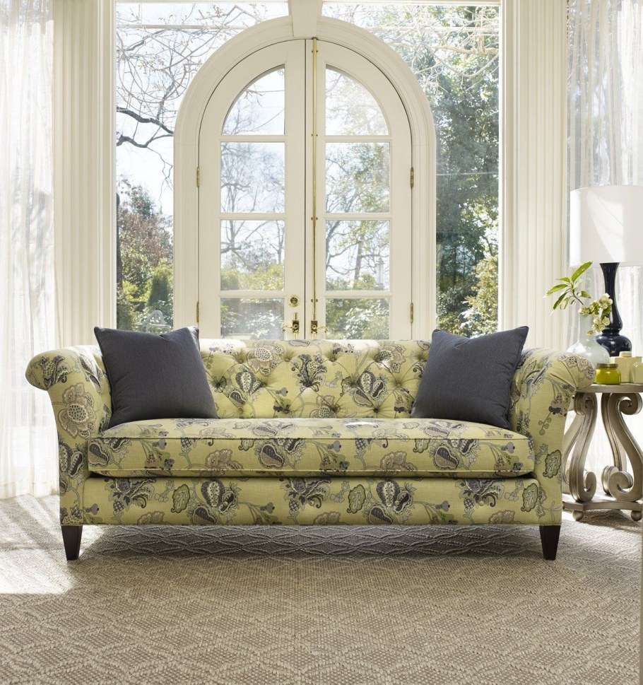 Диван в стиле Прованс