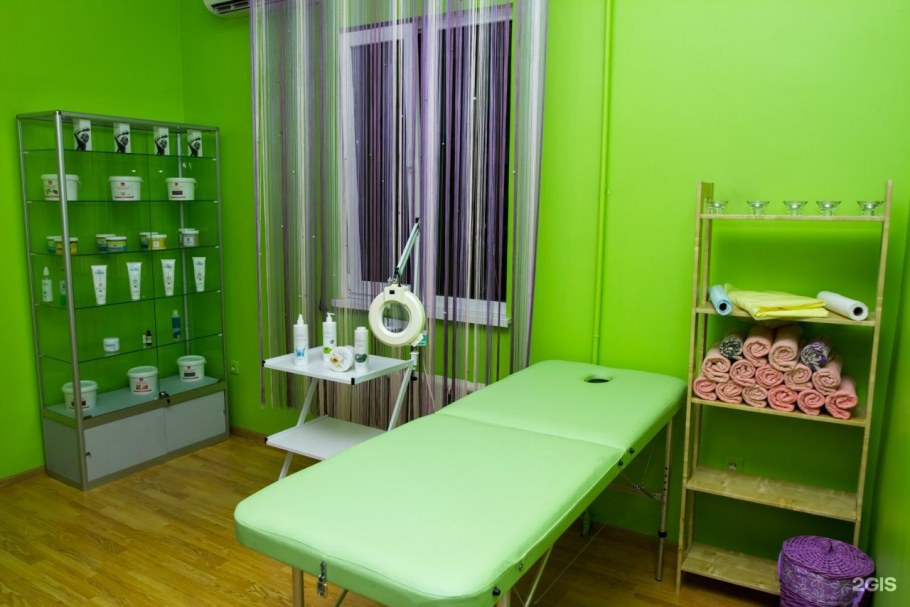 Массажный кабинет салатовый цвета