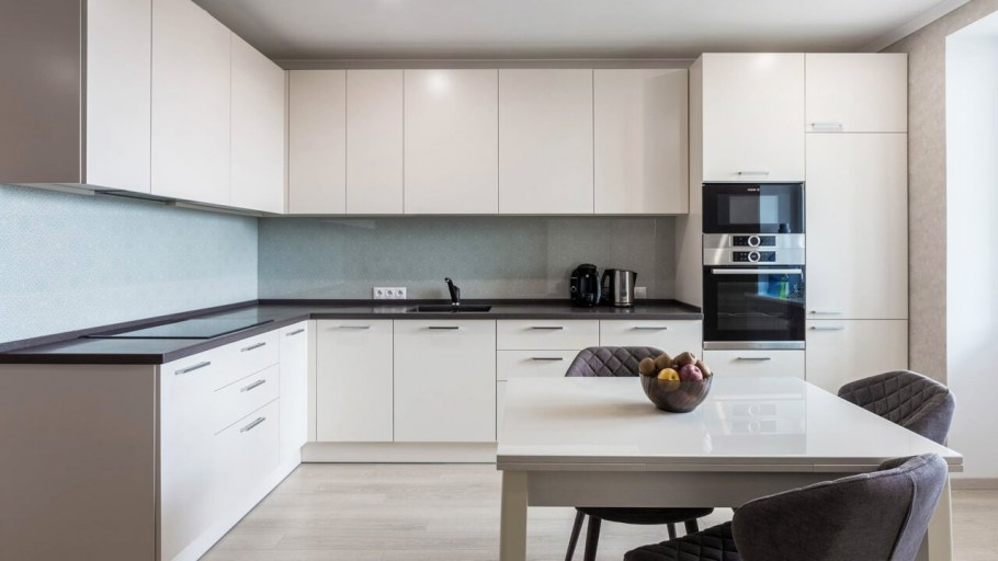 Кухня икеа с антресолями