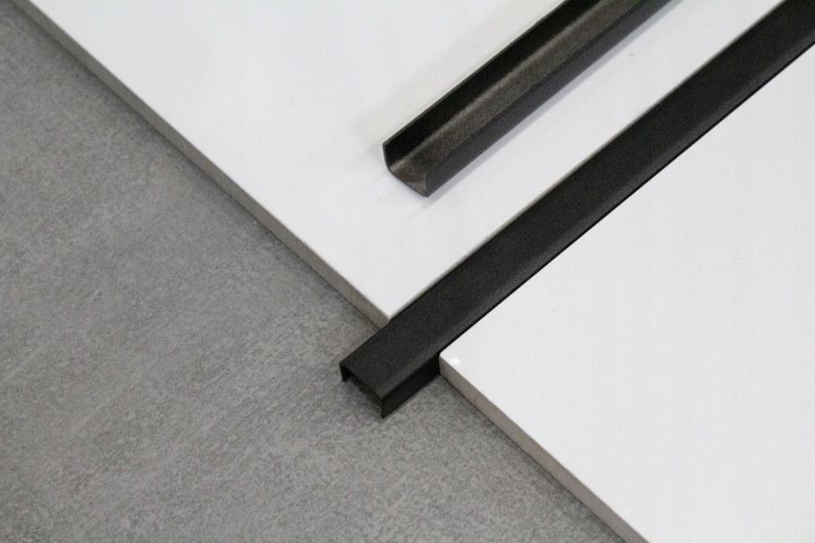 Багетный карниз Олимп белый античный