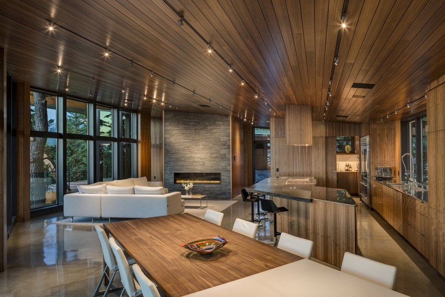 Освещение в деревянном доме