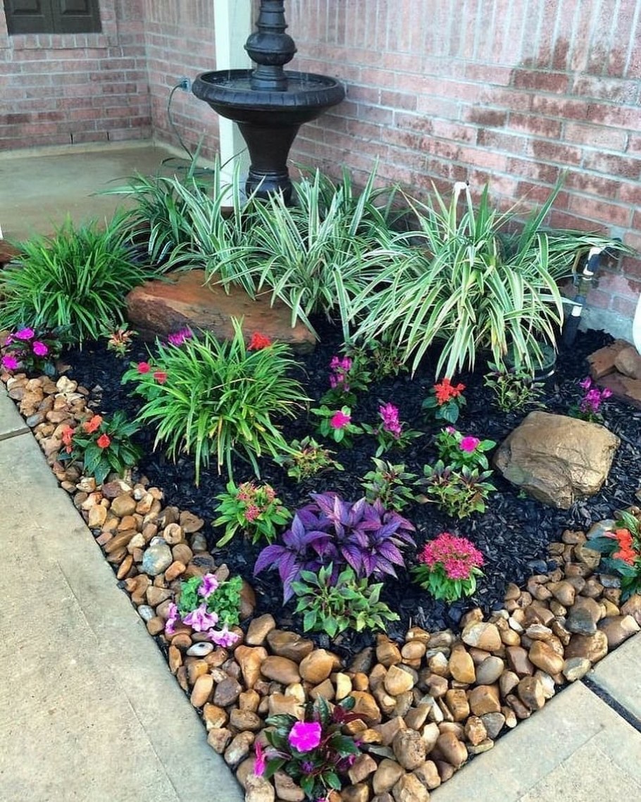 Украшения клумб и формы