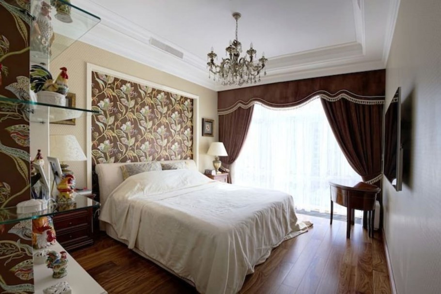 Комбинирование обоев в спальне