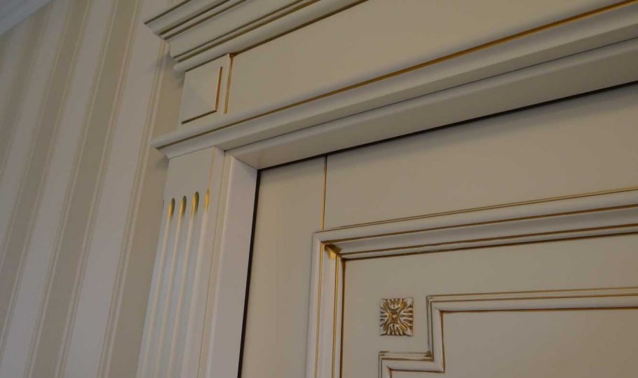 Дверные наличники в Крассика