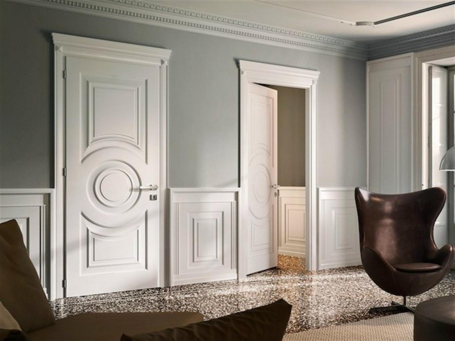 Дверное обрамление из полиуретана