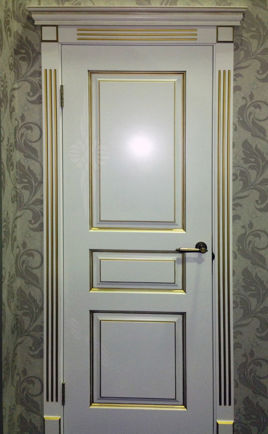 Межкомнатная дверь классика