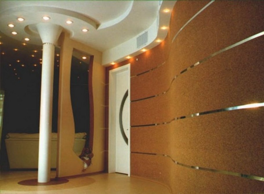 Обои в прихожую