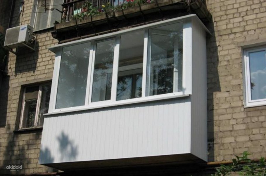 Пластиковый балкон