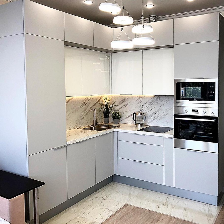 Серая глянцевая кухня