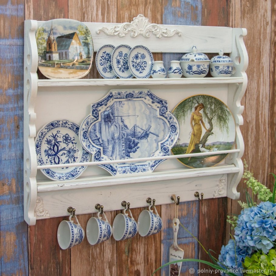 Полки на кухне в стиле Shabby Shick