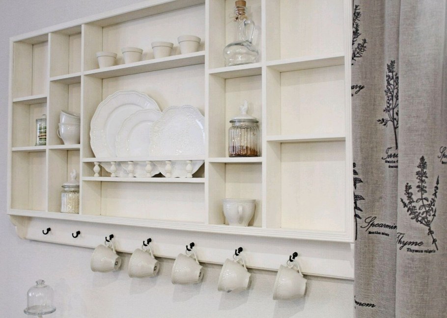Кухонные полочки в стиле Прованс