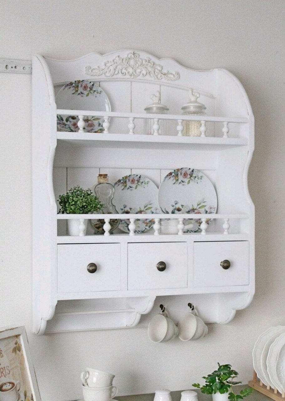 Винтажные полки для кухни