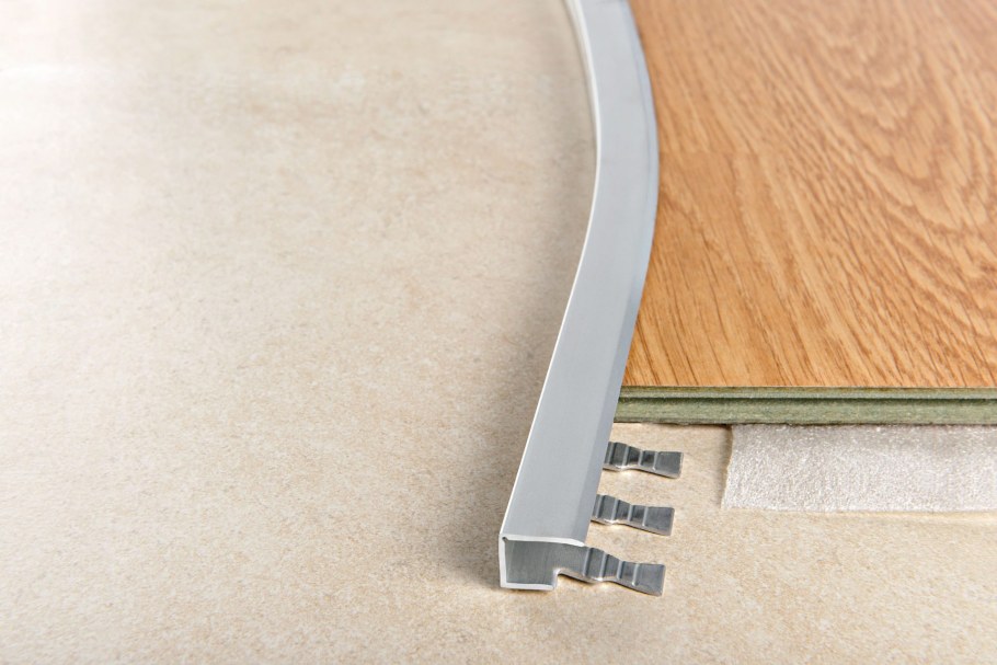 Скрытый плинтус с подсветкой sx157 Square Invisible