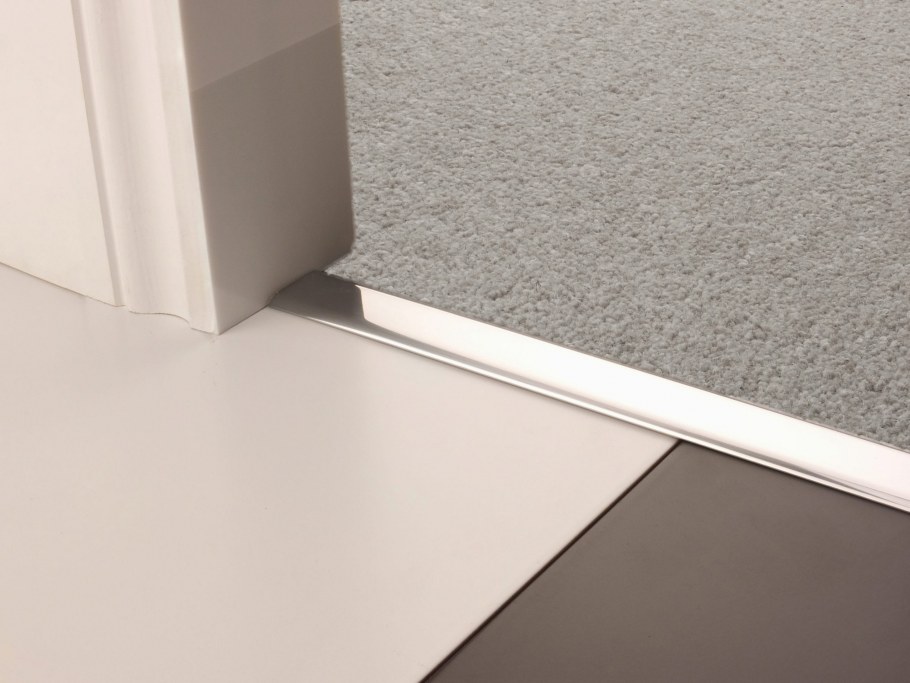 Плинтус алюминиевый 100 мм профиль