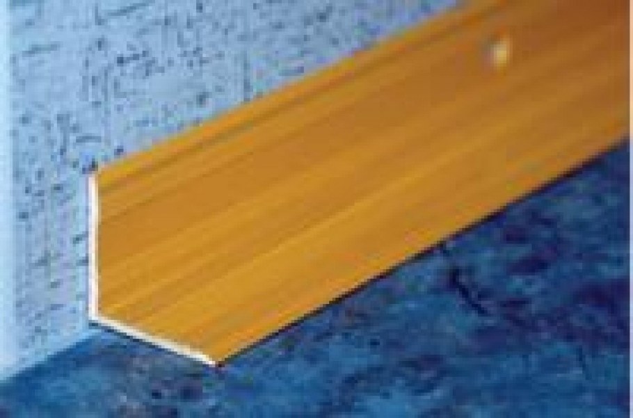 Напольный плинтус с подсветкой PN 050 led Евровуд