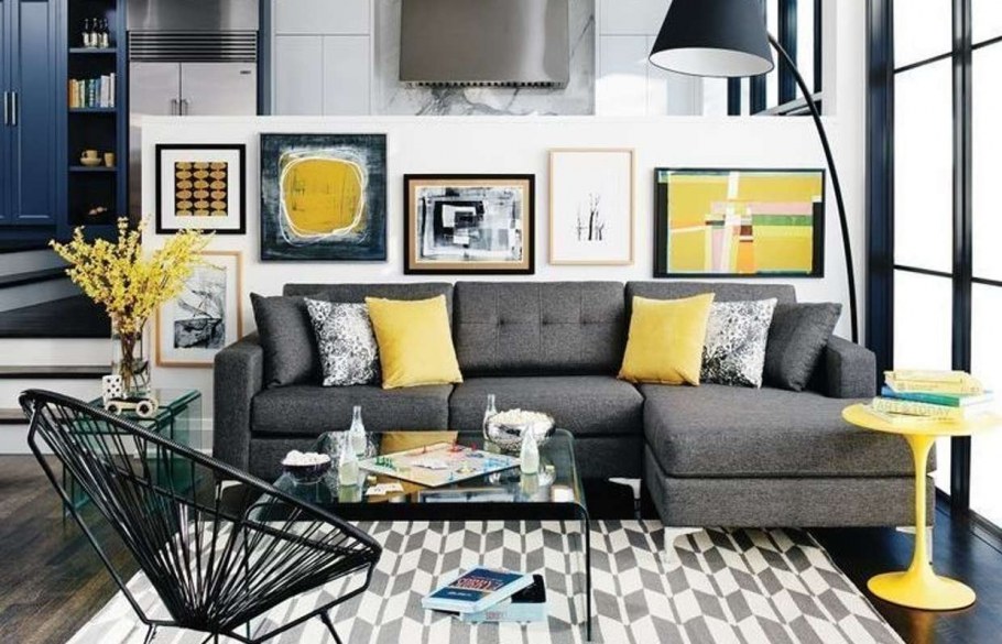 Серо желтый интерьер гостиной