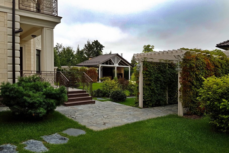 Озеленение участка