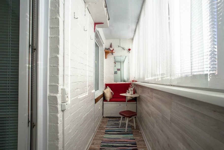 Интерьер балкона