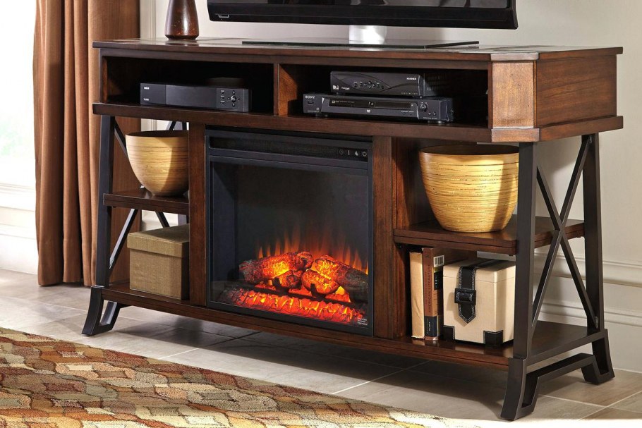 Электрокамин с полками